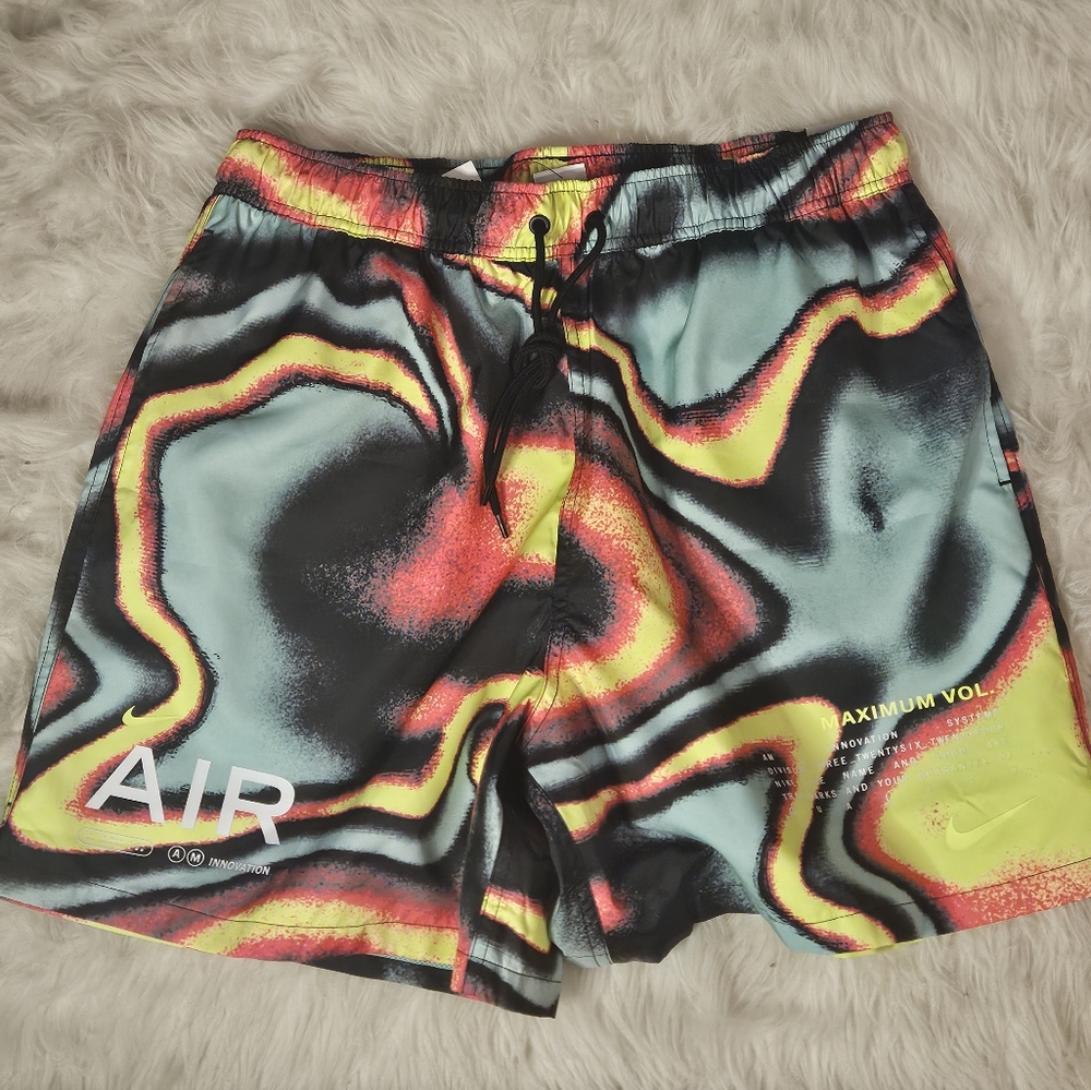 NIKE AIR MAX CLUB WOVEN SHORT MULTI/ BLK